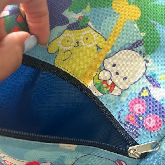 Hello Kitty Backpack - Picture 8 of 12